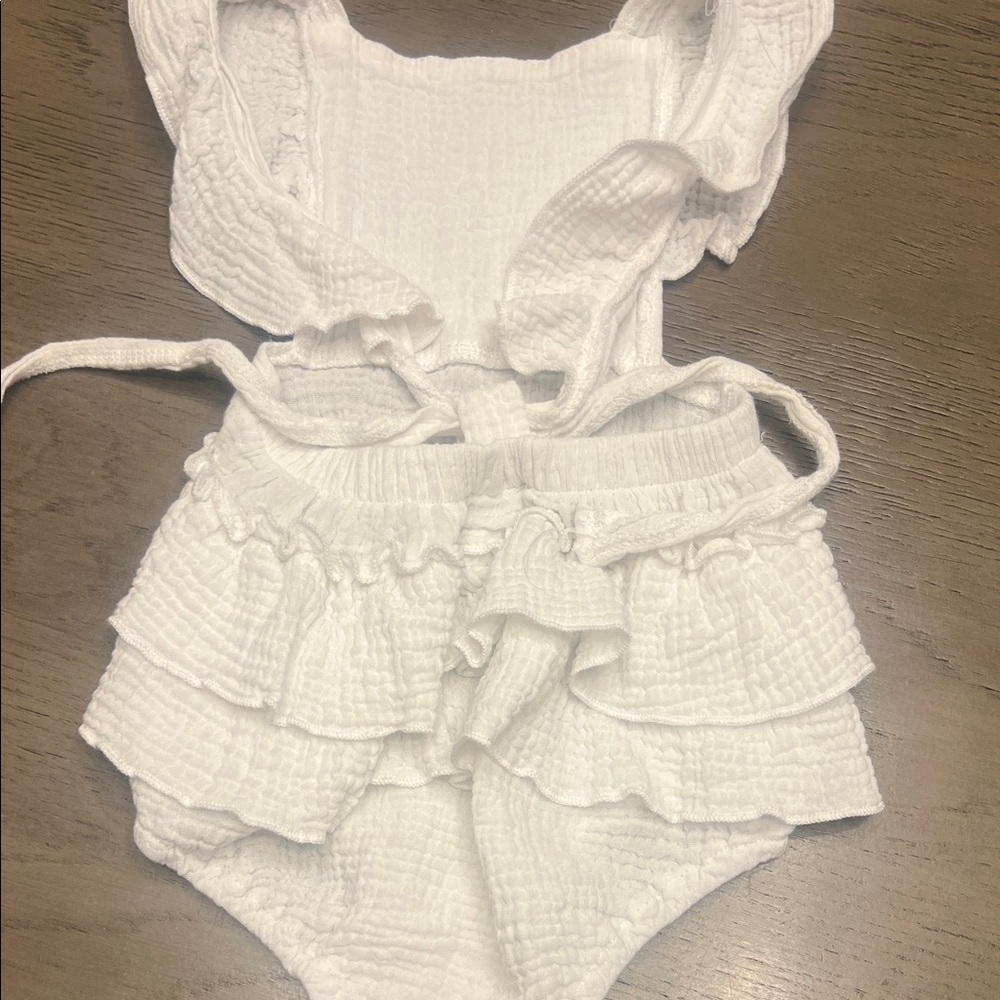 SHEIN White Ruffled Kids One Piece - Picture 2 of 2